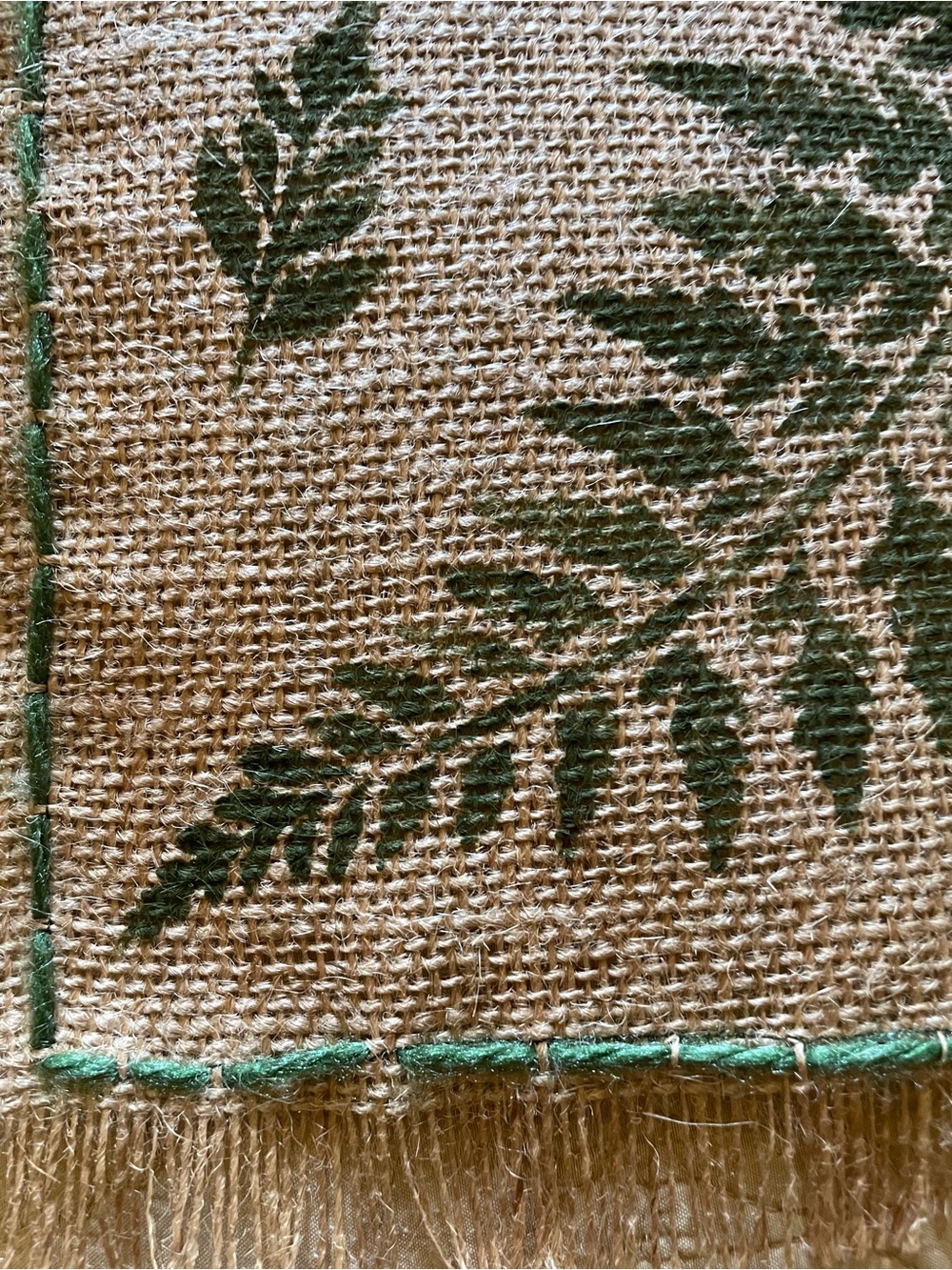 Green Leaf Pattern Burlap Table Runner - Picture 12 of 15